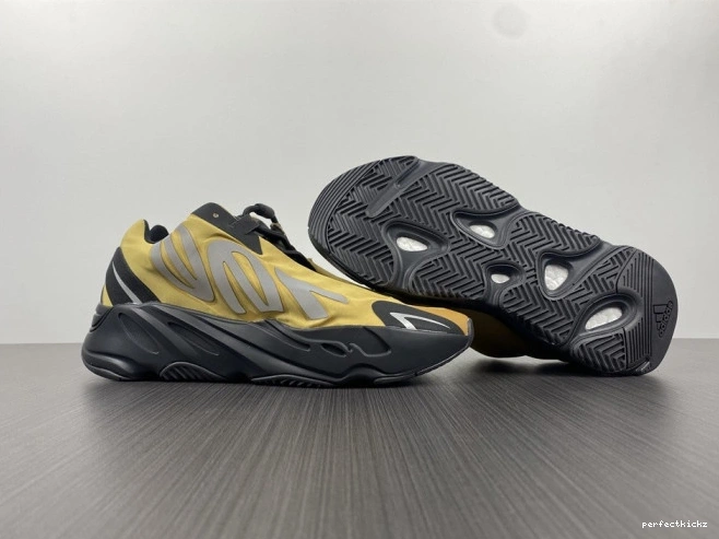'Honey Yeezy 700 Flux' Boost MNVN GZ0717 0731